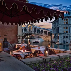 4* Otel Al Ponte Antico