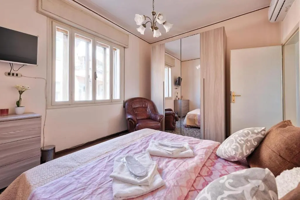 Venice Magic Night Apartment Summer Vibes